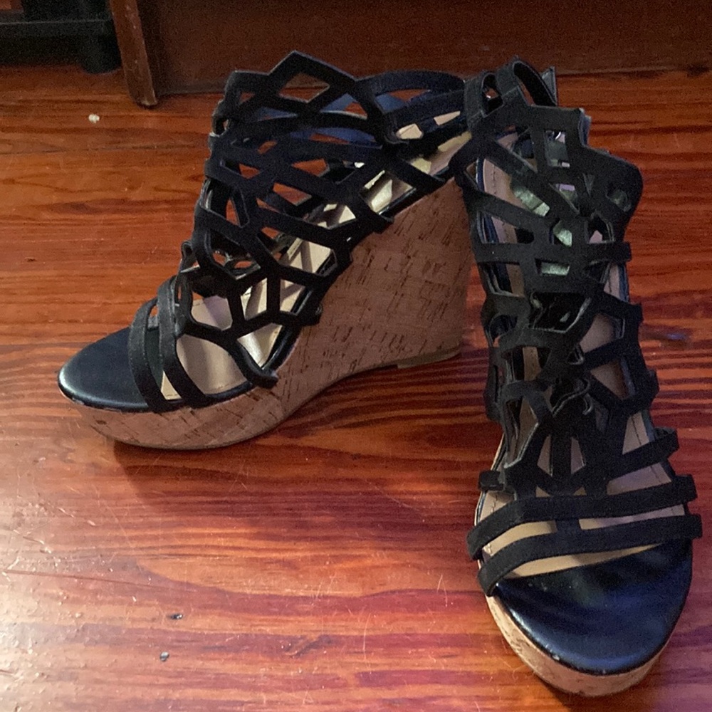 Charles by Charles David Apple Wedges